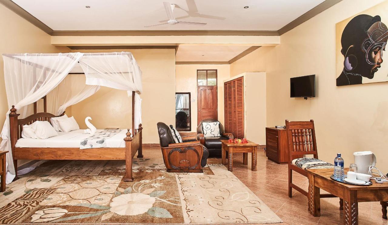 Coral Beach Resort Диани-Бич Экстерьер фото