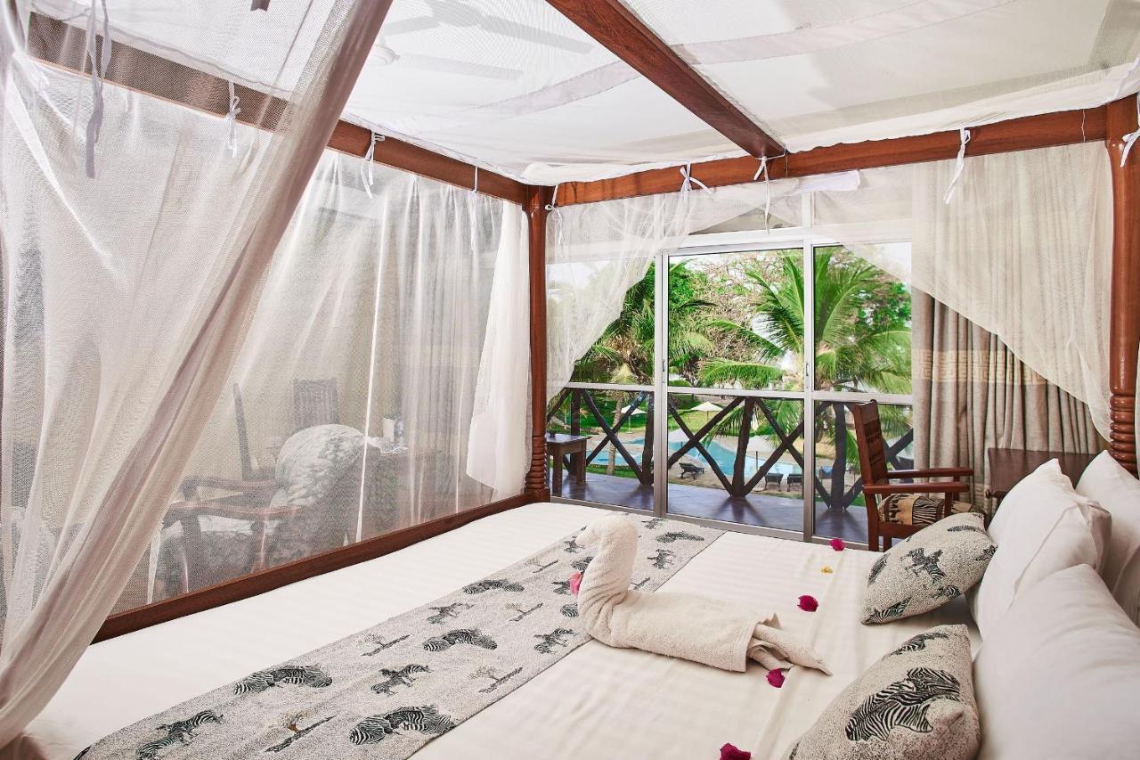 Coral Beach Resort Диани-Бич Экстерьер фото