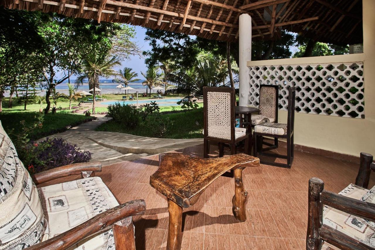 Coral Beach Resort Диани-Бич Экстерьер фото