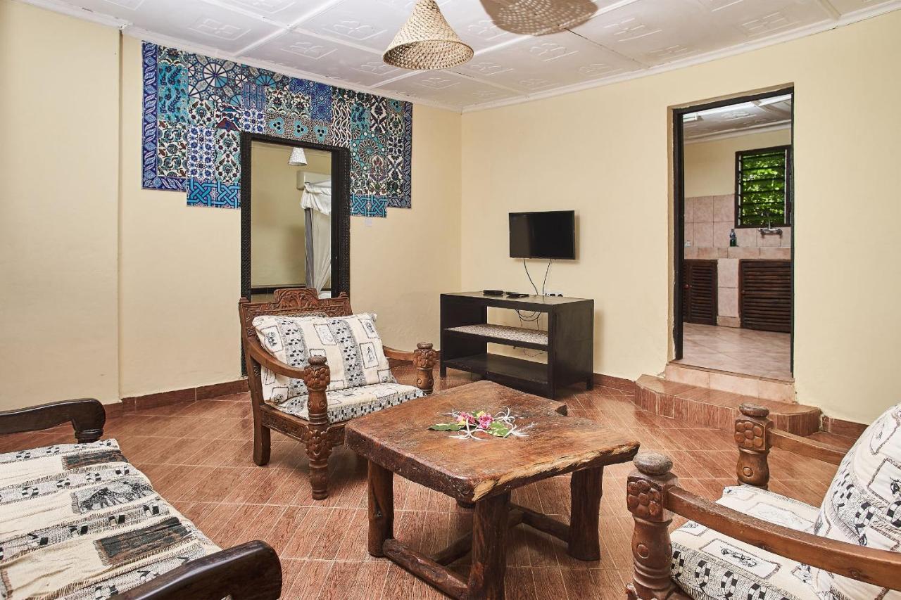 Coral Beach Resort Диани-Бич Экстерьер фото