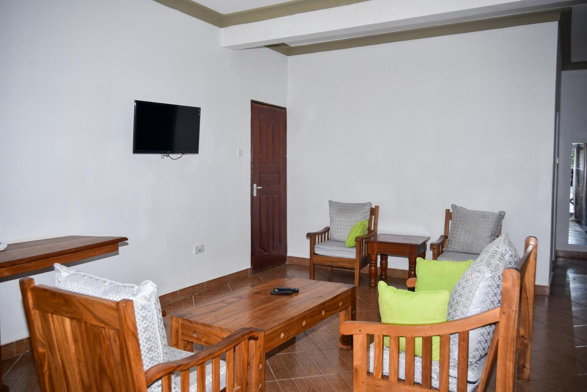 Coral Beach Resort Диани-Бич Экстерьер фото